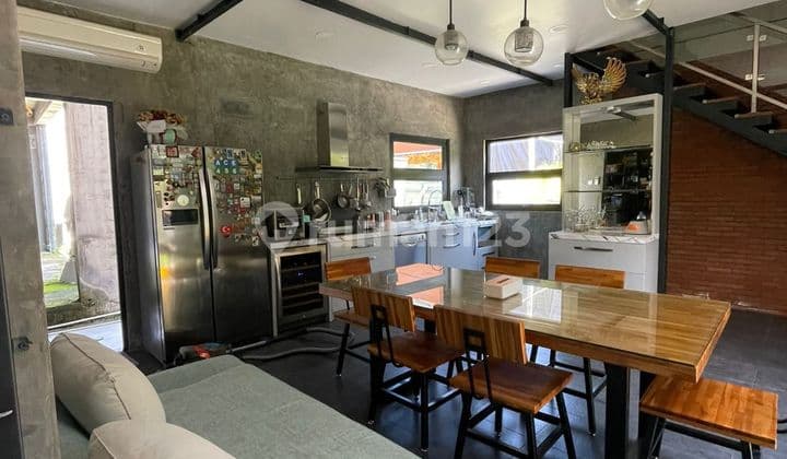 Yearly Rent Or Leasehold Villa 2 Br Big Garden In Kerobokan Rice Field View