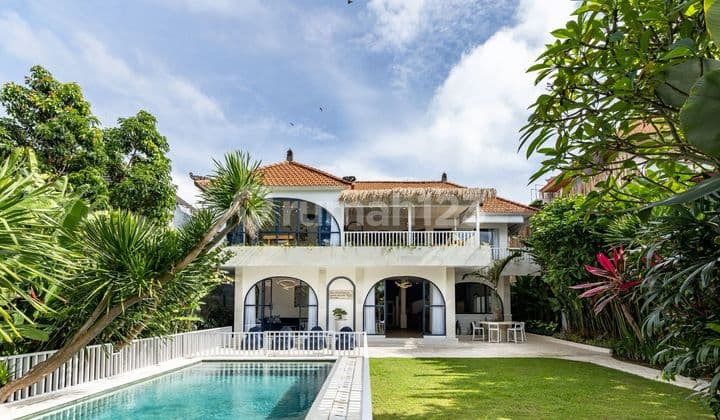 Yearly Rent New Villa 4 Br In Padonan Canggu