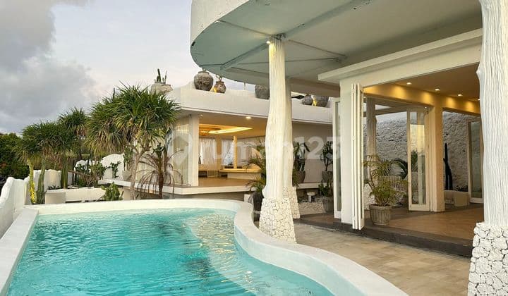 Leasehold Or Freehold Villa 3 Bedroom Ocean View In Ungasan