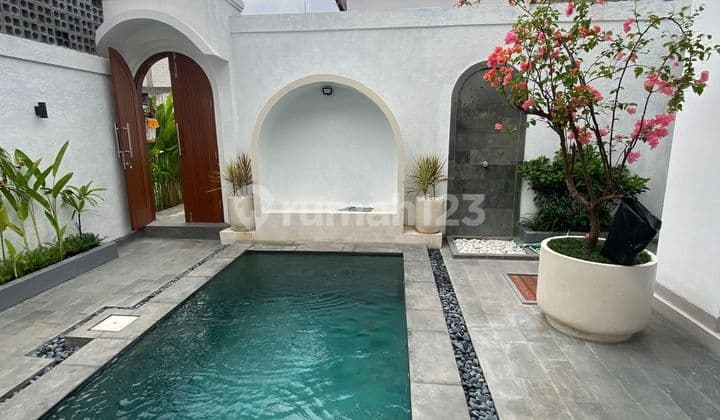 Yearly Rent 2 Br New Villa In Canggu Padang Linjong