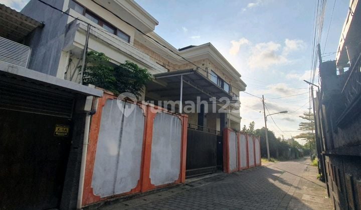 Large 5-Bedroom House in West Denpasar