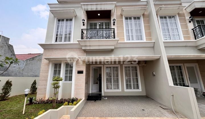 Rumah Mewah Strategis SHM di Cinere Jaksel