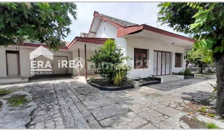 Bonus Land with House in Solo near Graha Sab