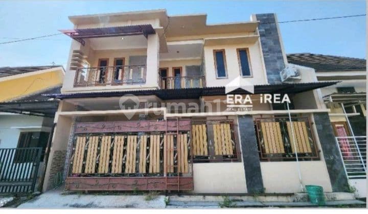 Rumah 2Lantai Dijual Solo di Colomadu Surakarta