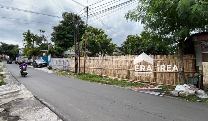 Bonus Land with House for Sale in Solo Near Rsoen Jebres