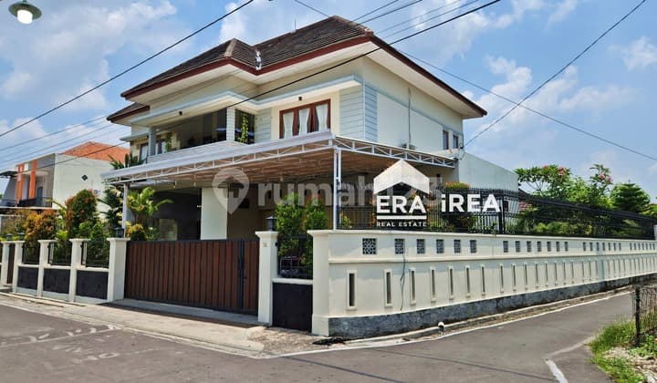 Rumah Newah Dijual Solo Baru Ada Kolam Renang