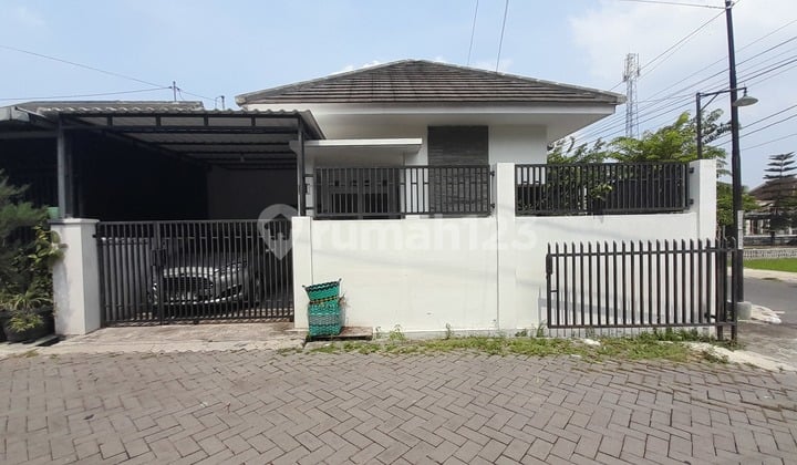 Rumah 3kamar Tidur Dekat Rumah Sakit Di Solo Baru Surakarta