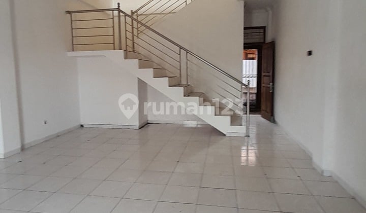 Ruko 2lantai Disewakan Solo Dekat Luwes Gentan