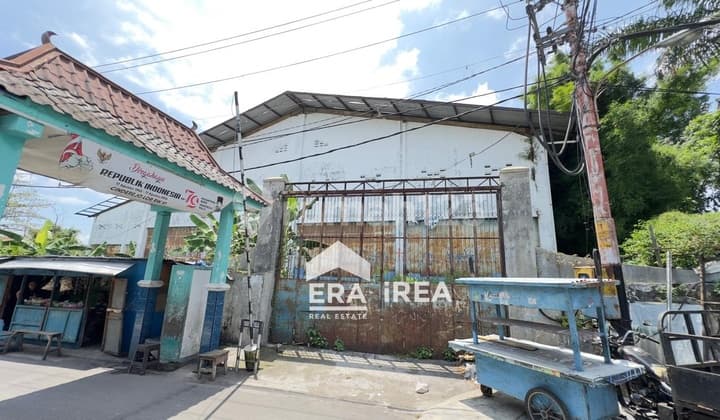 Gudang Solo Kota Dekat Stasiun Balapan