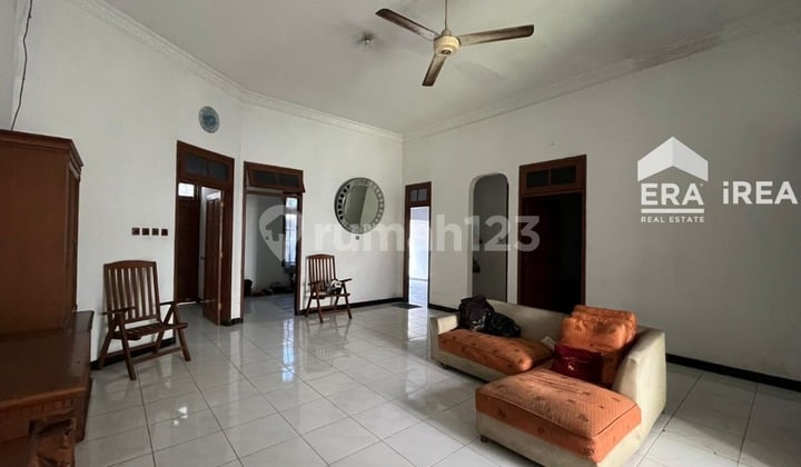 Dijual Rumah Solo Baru Murah Dekat The Park Mall