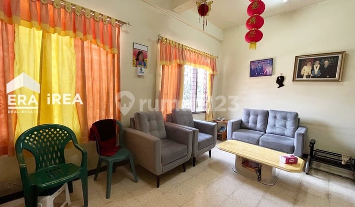 Dijual Rumah 3 Lantai Solo Kota Dekat Pasar Legi