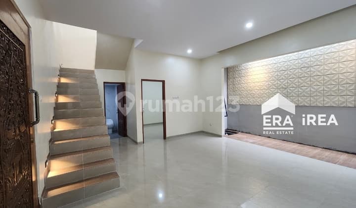 Rumah Solo Baru Dijual Murah Dekat The Park Mall