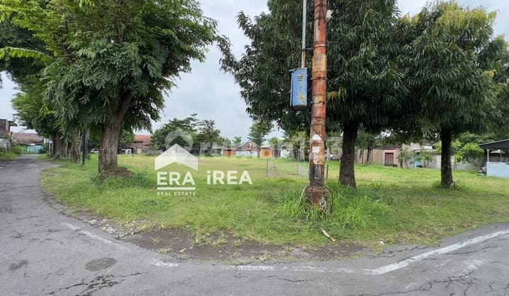 Tanah Solo Dijual Dekat Palur Plaza