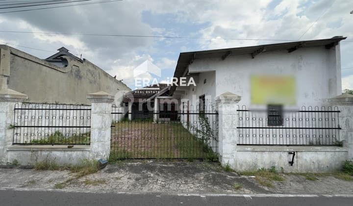 Rumah Dijual di Solo Jaten Dekat Terminal Palur