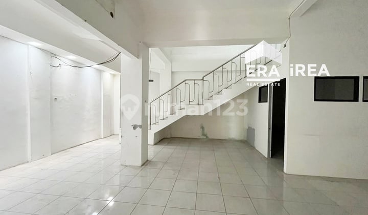 Ruang Usaha 2 Lantai di Solo Banjarsari Dekat Stadion Manahan