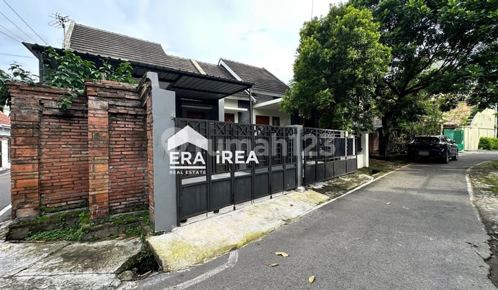 Dijual Rumah Murah Dekat Stadion Manahan Solo