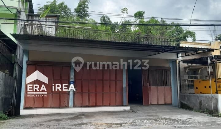Dijual Ruang Usaha 3 Lantai Dekat Pasar Glondangan Solo
