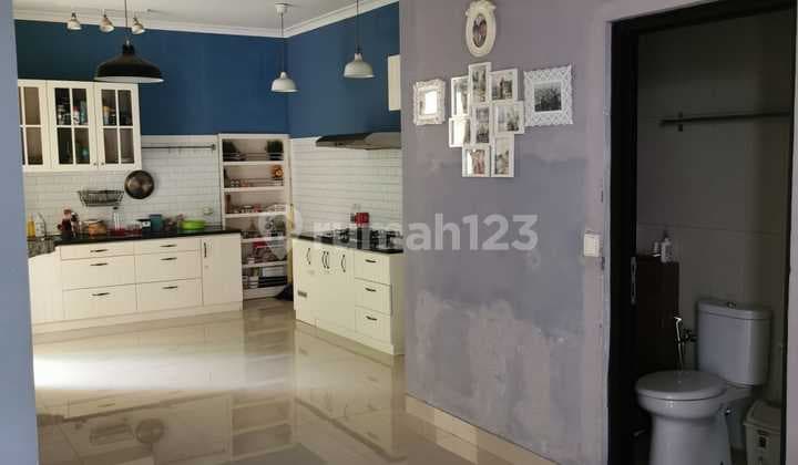 Rumah Bagus Semi Furnished 2 Lantai di The Green royal Blossom BSD, Tangerang Selatan