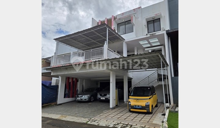 Disewa Rumah Mewah 3 Lantai di Sutera Onyx, Alam Sutera Tangerang Selatan