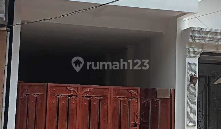 Rumah Kost 2 Lantai di Ciater Serpong, Tangerang Selatan