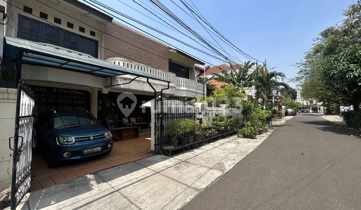 Akses Lebar Jalan 3 Mobil!!!, Rumah Siap Huni di Tebet Lokasi Fav