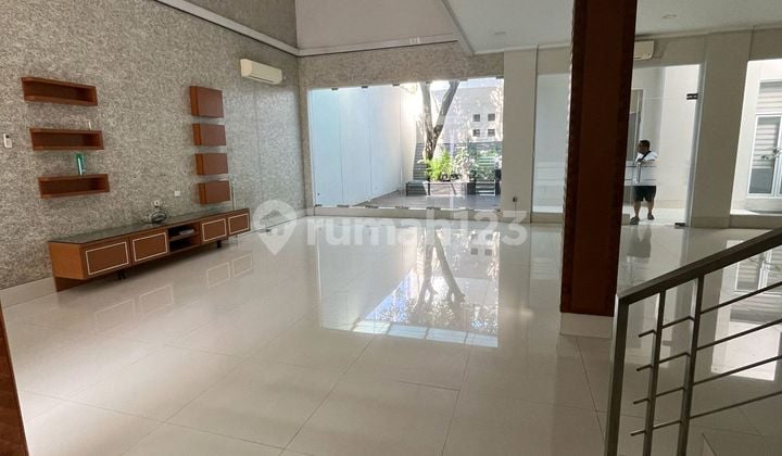 Disewa Rumah Mewah,Bagus & Siap Huni