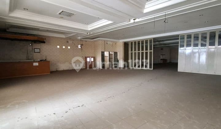 Dijual Ruang Usaha Ex Resto