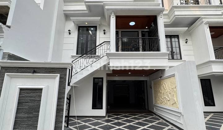 Cluster House in Cilandak, South Jakarta