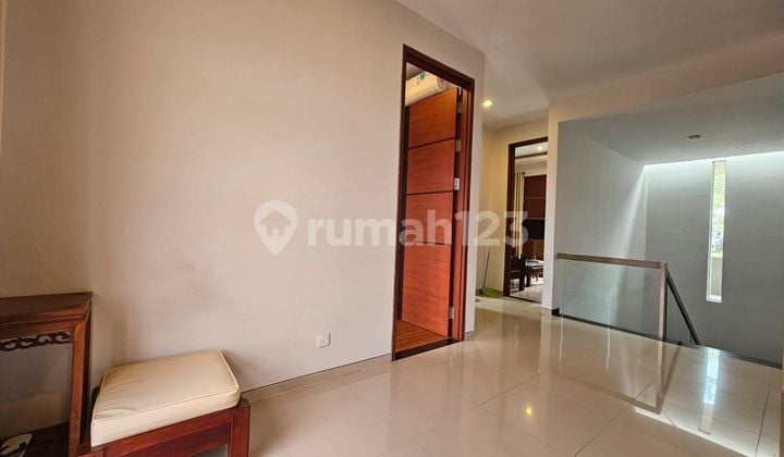 Rumah Grand Summit 2lt Semi Furnished, Batam