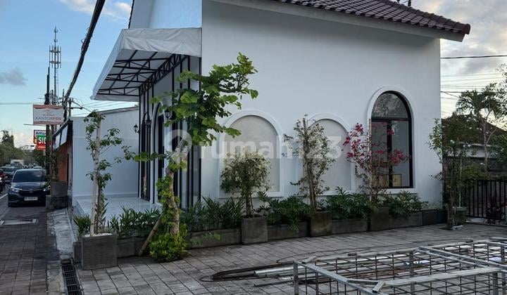 Premium Shop House with Elegant Design in Sanur