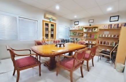 Ruko gandeng 3 di Kramat raya cck utk kantor, logistik, dll. 20728