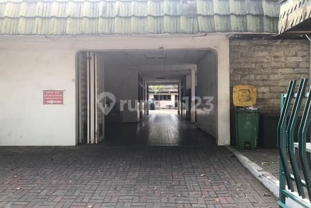 Rumah zona komersil hit tanah mdh diakses jln bsr di Duri Kepa. 16225