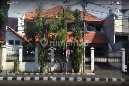 Rumah Dlm Komp. Dpn Sekolah, Gereja Bs Utk Minimarket di Kemanggisan. 20751