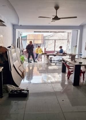 Rumah 2Lt Dlm Komp. Perumahan, Lokasi Bagus di Ciledug. 20569