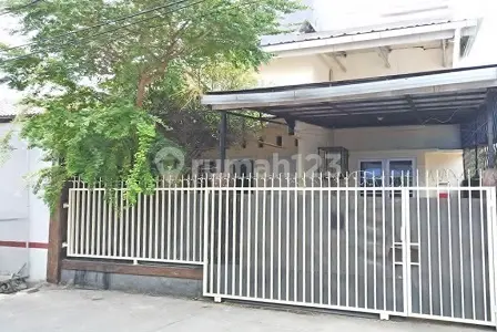 For Sale: House in Good Condition in Meruya, West Jakarta 14799