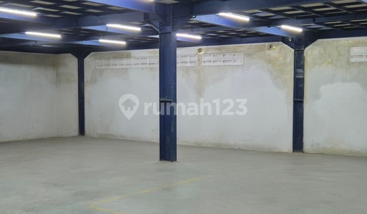 Disewakan Gudang 4 Lantai Unfurnished, Ada Lift Barang. Termasuk Kantor (Ada R. Meeting Kecil, R.marketing, R.direksi, R Display, Pantry, Toilet (Di Setiap Lantai), R Meeting Besar, Musholla Dll