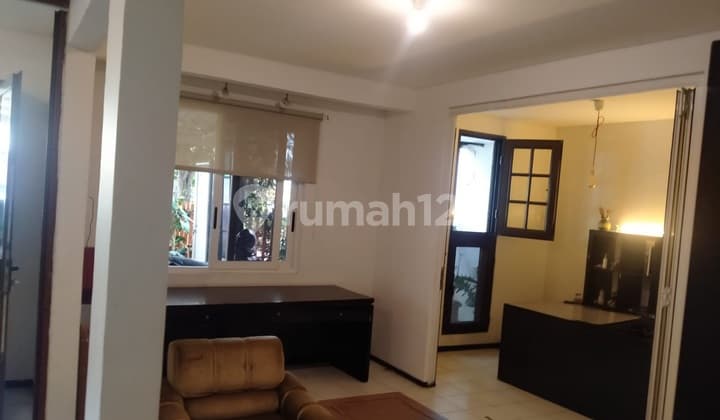 Dijual Murah Mendekati NJOP Rumah di Kelapa Gading. One Gate System, Bebas Banjir. Minim Renovasi