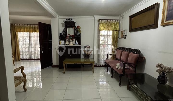 Jarang Ada!!! Jual Cepat Rumah di Cempaka Putih Barat. SHM. Akses Jalan 2 Mobil. Bebas Banjir