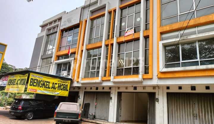 Disewakan Ruko Strategis 3 Lantai - Ruko Dirjen Perkebunan, Palem Semi