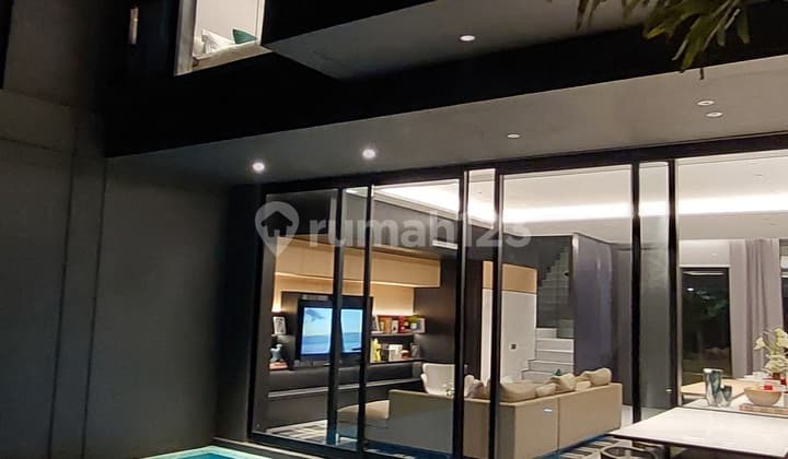 Dijual Rumah Mewah Di Lippo Village Karawaciar