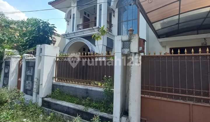 Rumah Mewah Dalam Komplek Hitung Tanah Wilayah Strategis