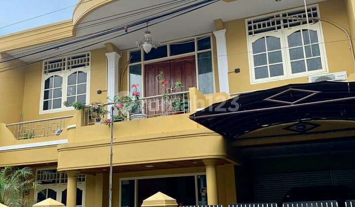 Rumah Siap Huni Dekat Gedung Bpkp Utan Kayu Dekat Rawamangun dan Ui Salemba