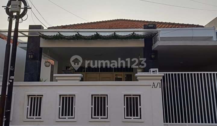 Rumah Cntik 1,5 Lantai Di Utan Kayu Matraman Jakarta Timur