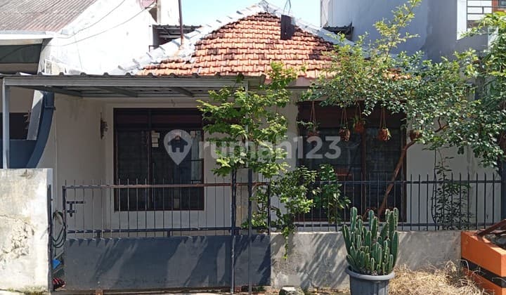 House with Land Area Inside One Gade Complex, Maintained Security, Strategic Area of Kayu Putih Rawamangun, East Jakarta
