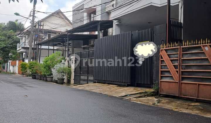 Beautiful Semi-Furnished Ready-to-Occupy House in Pondok Kelapa Complex, East Jakarta