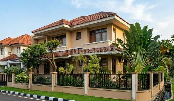 Luxury Ready-to-Occupy House in a Complex, Corner Position Near Lembaga.rawamangun East Jakarta