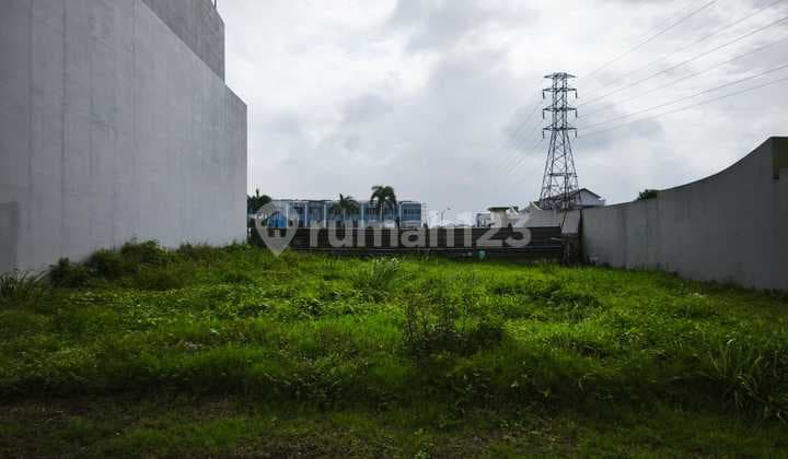 Diujual Tanah Rendeng Lokasi Premium di Singgasana Pradana