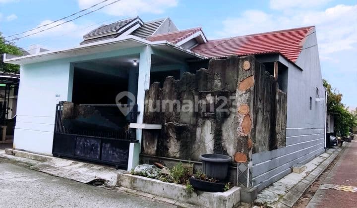 Jual Rumah Besar (Hook) di Perumahan Global Mansion, Periuk Kota Tangerang Bebas Banjir