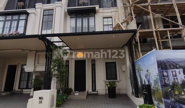New Home Duta Garden Melrose Lily Signature, Benda Subdistrict, Near Soekarno Hatta Airport Access