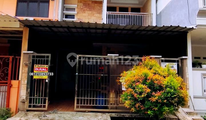 Quick Sale 2-Story House in Villa Grand Tomang 1 Housing, Riviera Zone, Periuk, Tangerang City near Domino's Pizza